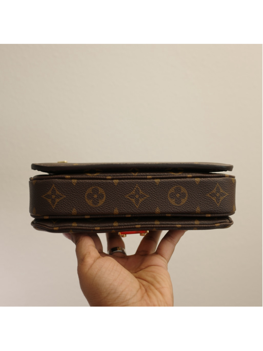 LOUIS VUITTON Monogram Pochette Metis East West - Picture 5 of 16